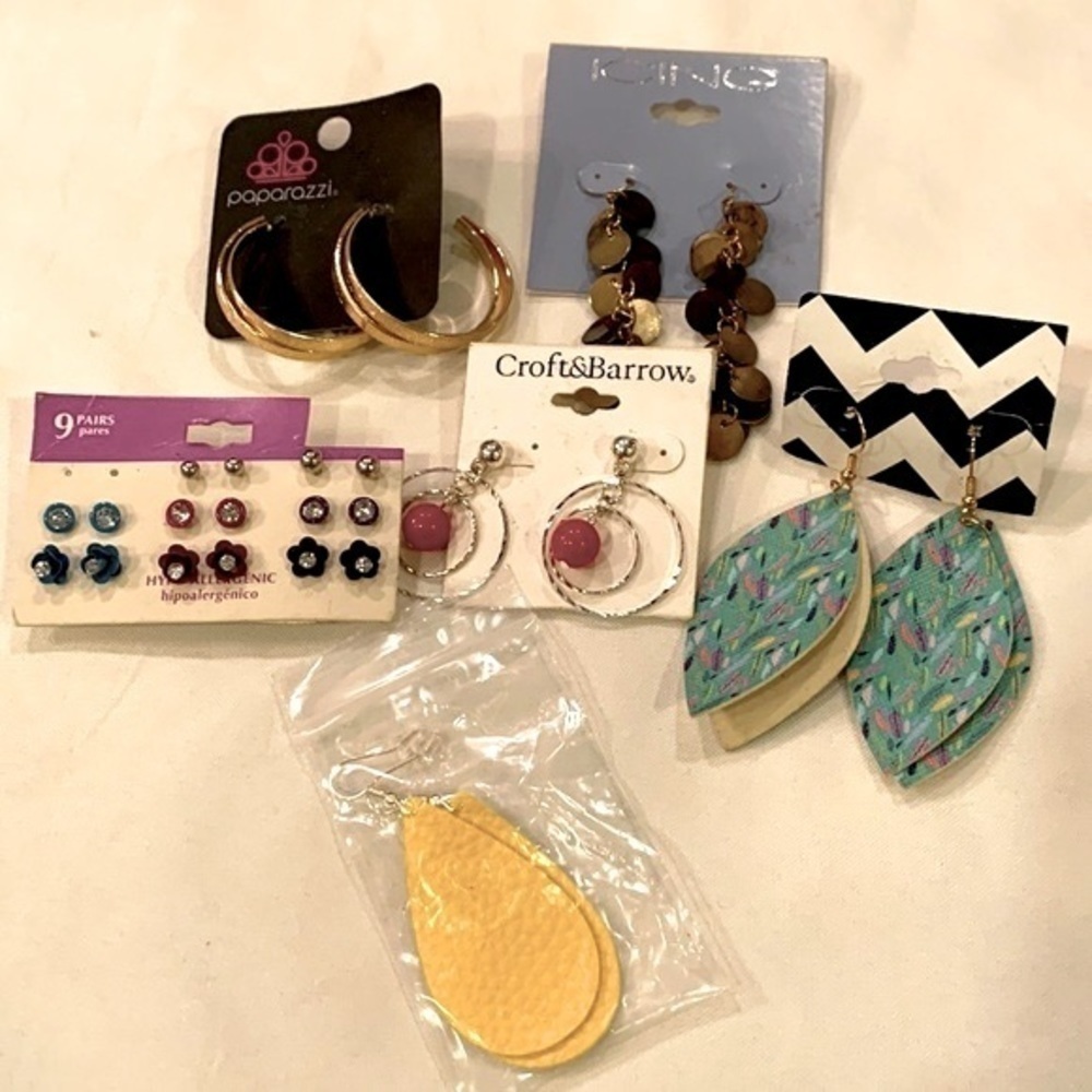 13 pairs new earrings lot bundle gold hoop paparazzi Croft and barrel